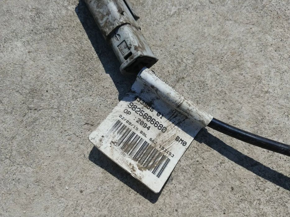 fuzeta stanga fata 1.6b citroen c5 aircross  9825606680