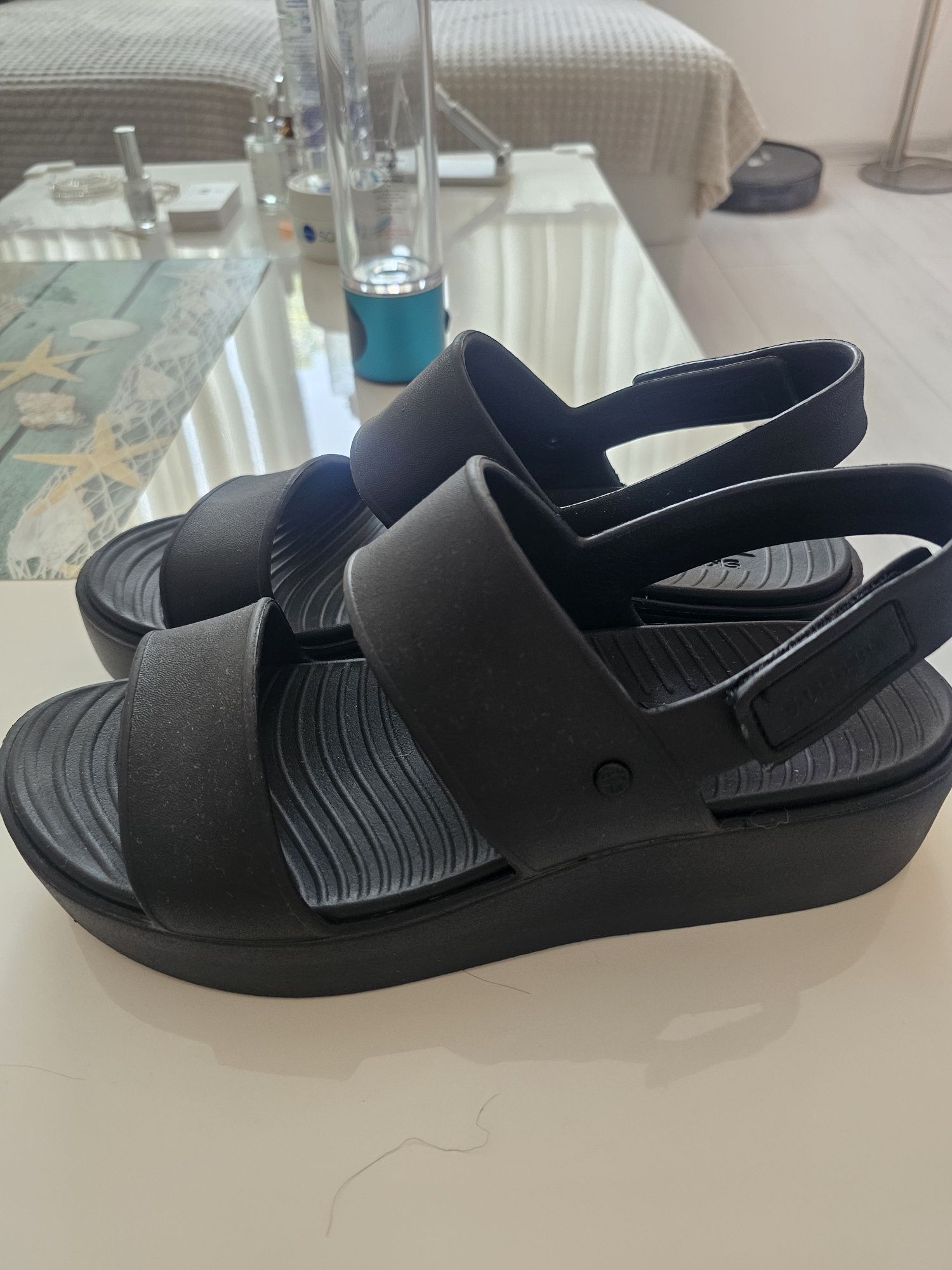 ПродавамСандали Skechers FOAMIES
в черно с платформа 111257