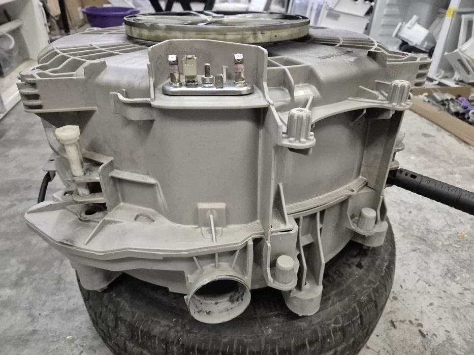 Cuva completa , slim masina de spalat Electrolux EWS - 3315060008