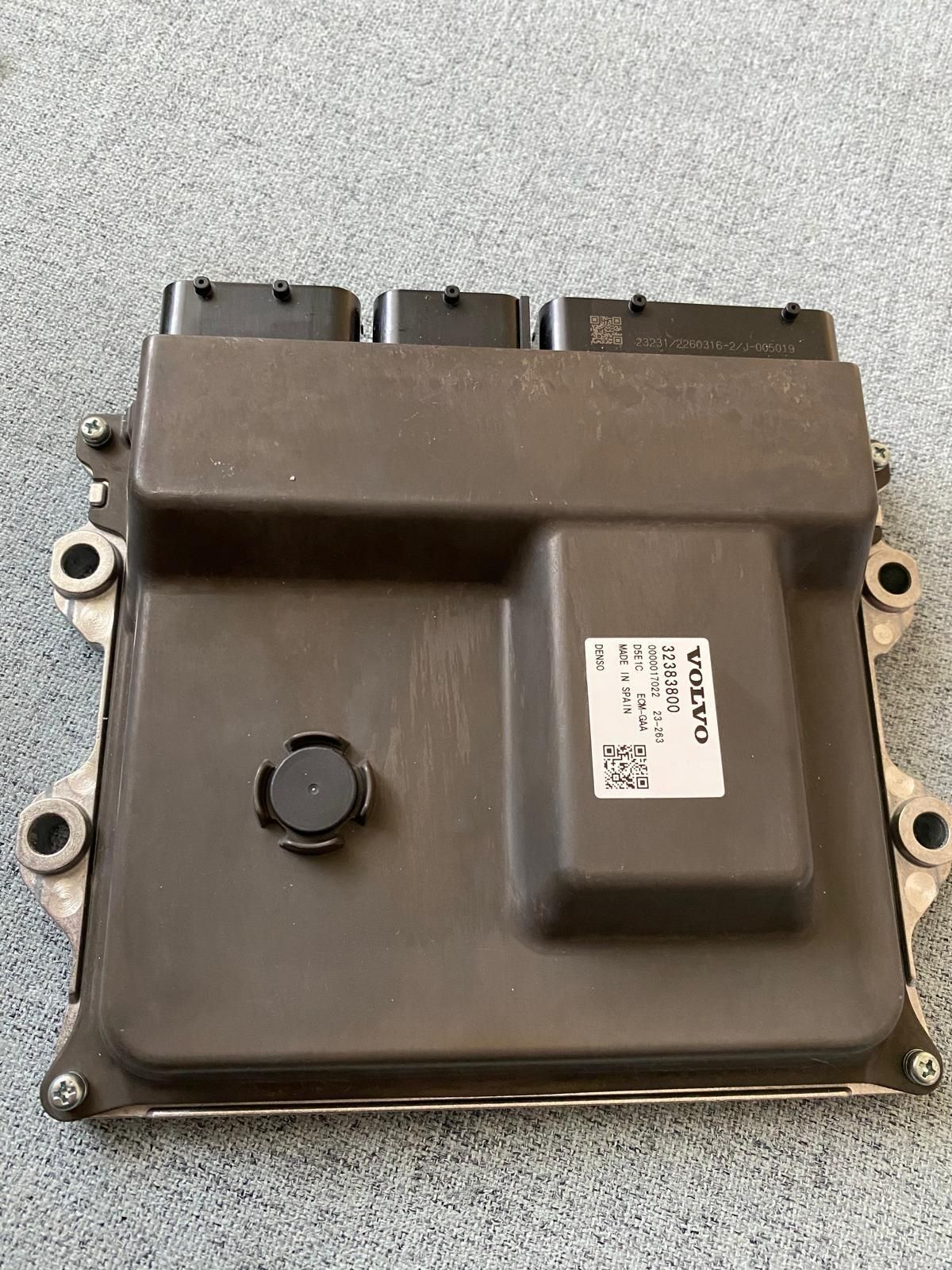 Vând calculator ecu volvo xc60