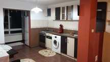 Închiriez apartament cu două camere decomandat preț 250 euro