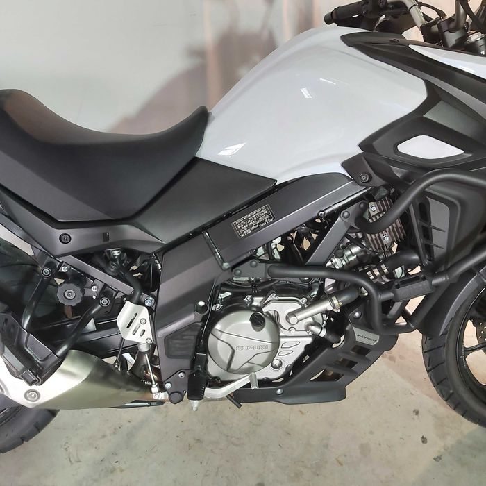 Motocicleta Suzuki V-Strom 650 | S02566 | motomus.ro