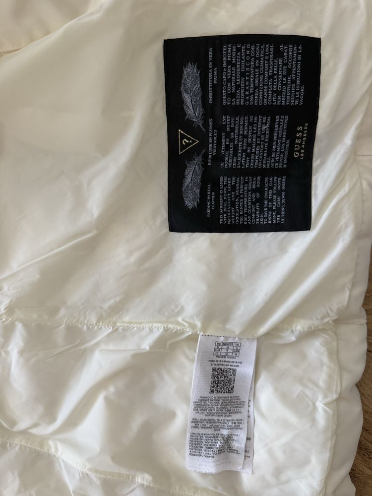 Дамско зимно яке Guess S/М-размер