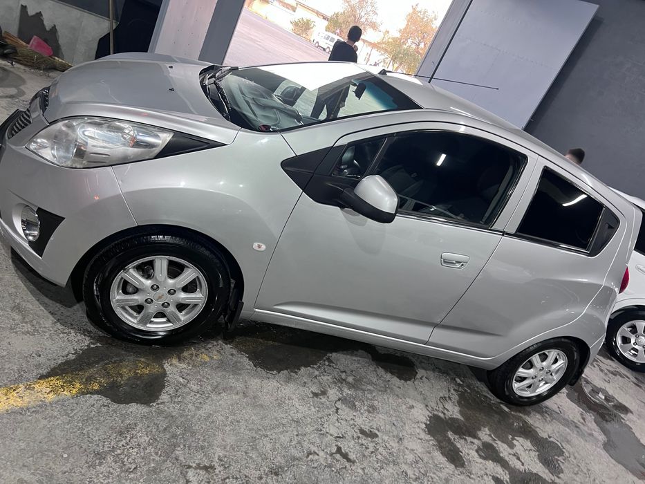 Спарк выкуп насияга банк эмас