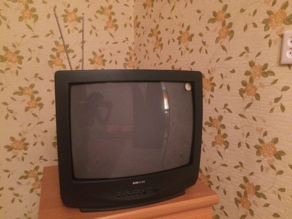Продам телевизоры Samsung и Iceberg