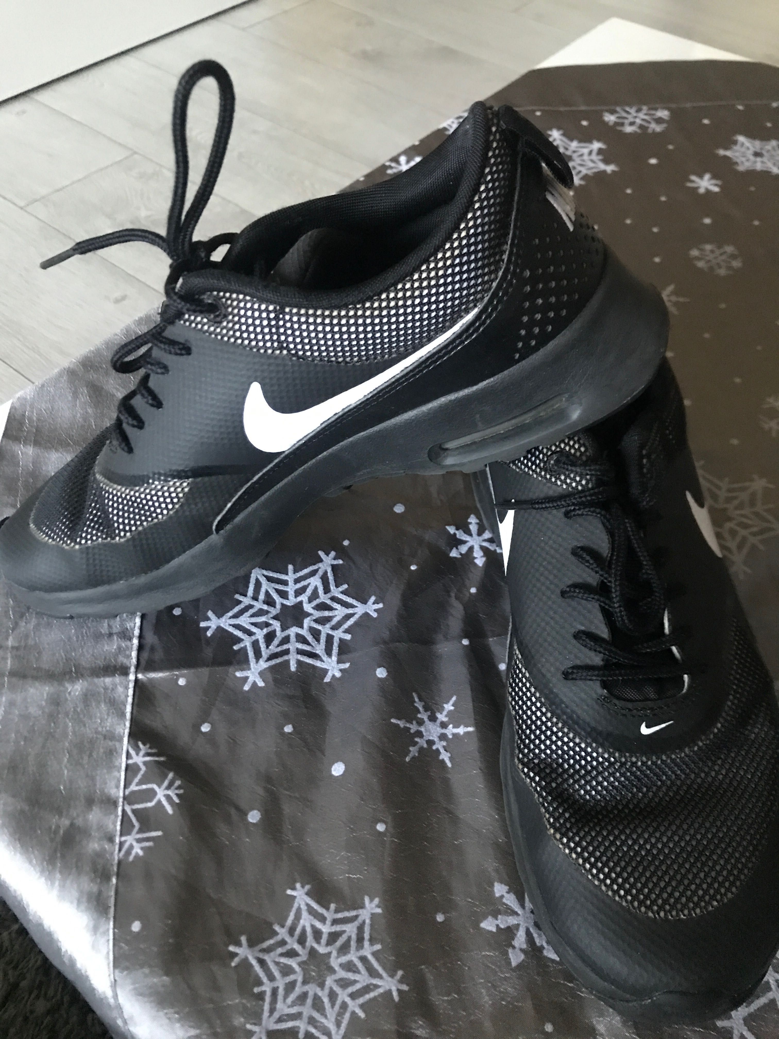 NIKE-oригинални дамски маратонки