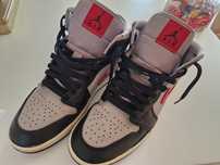 Air Jordan Mid 1