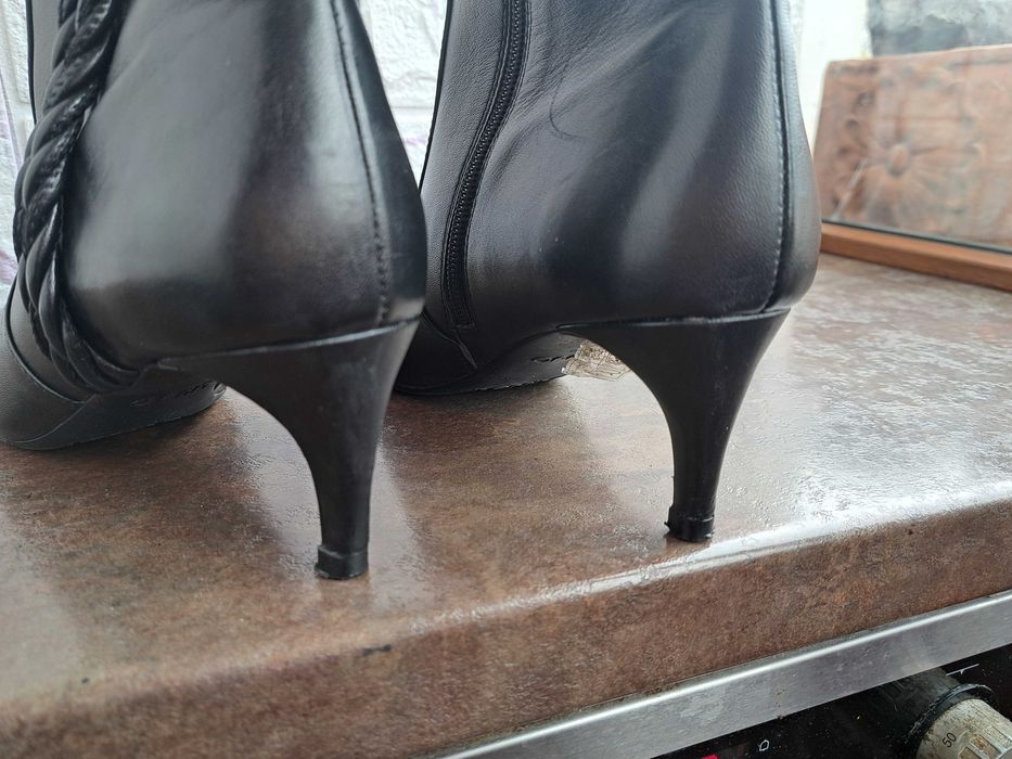 дамски боти,зимни обувки,ботуши на токче Liu Jo номер39