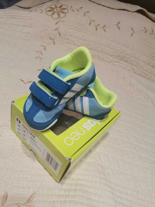 Adidași Adidas nr 18