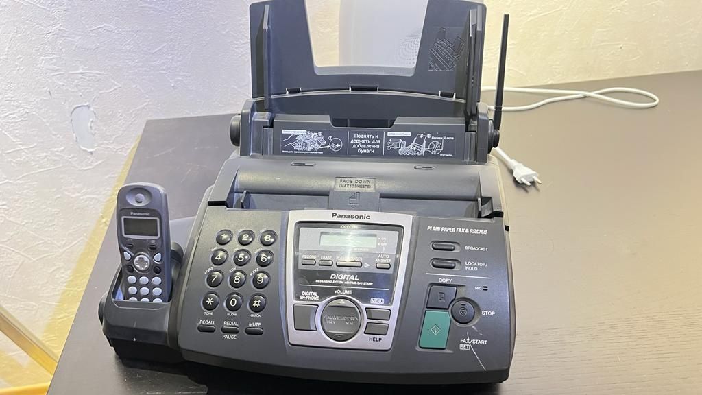 Телефонный аппарат —факс Panasonic, в хорошем состоянии