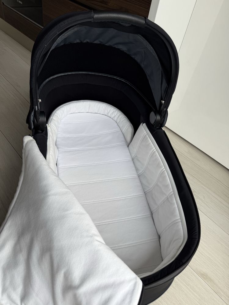 Кош за новородено Cybex Priam/ e-Priam 3