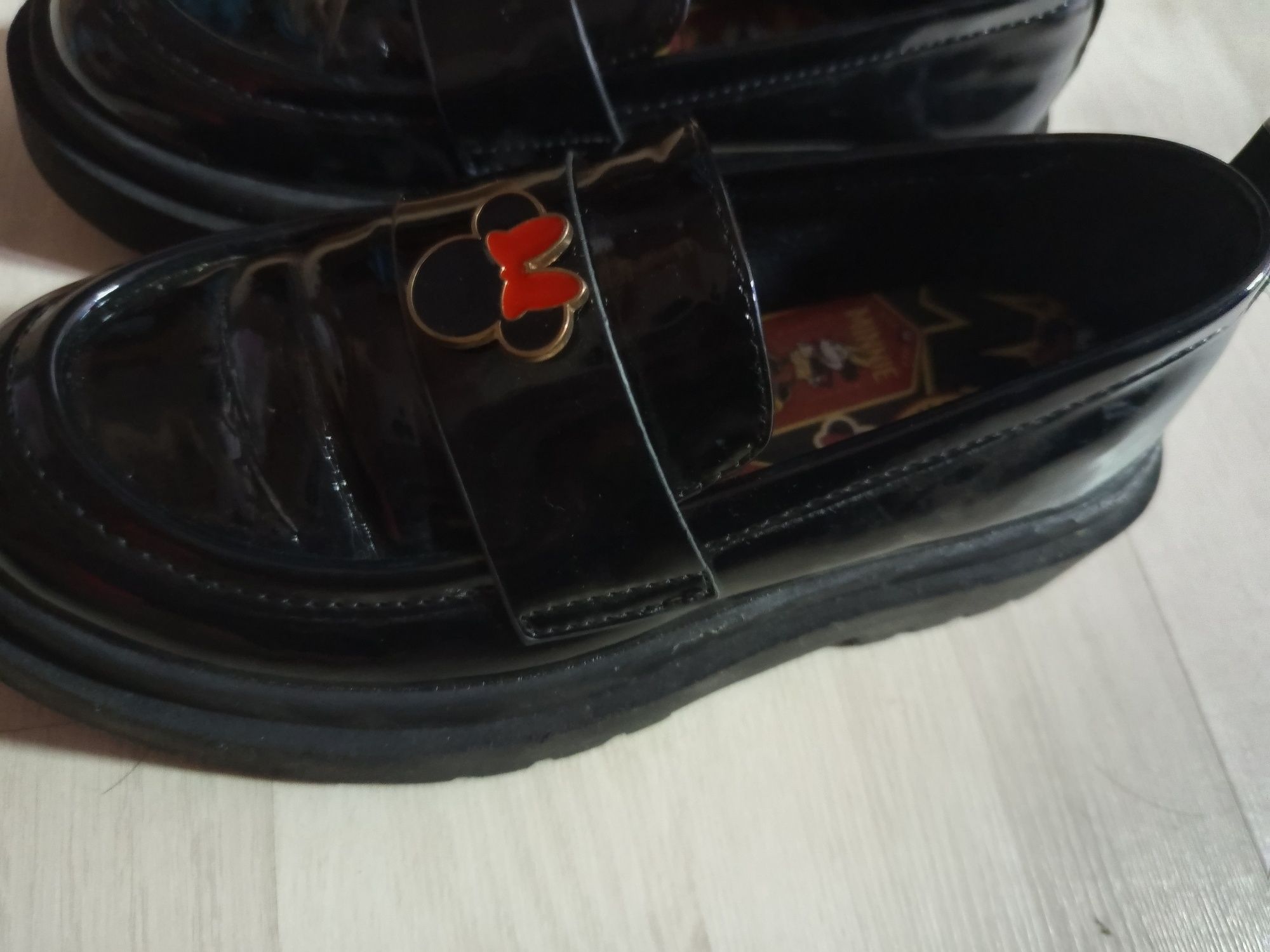 Pantofi negri fete mickey mouse
