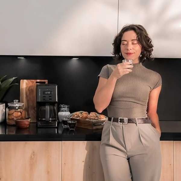 Филтърна кафе машина Cecotec 01722