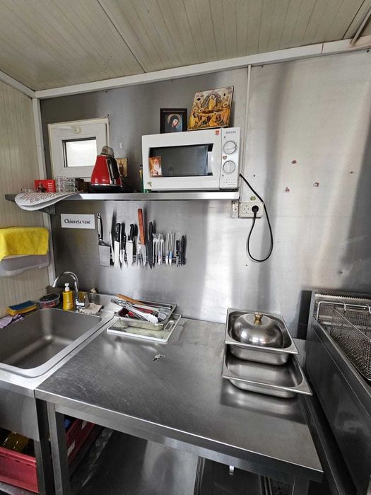 Vand sau INCHIRIEZ FOOD TRUCK Inmatriculat