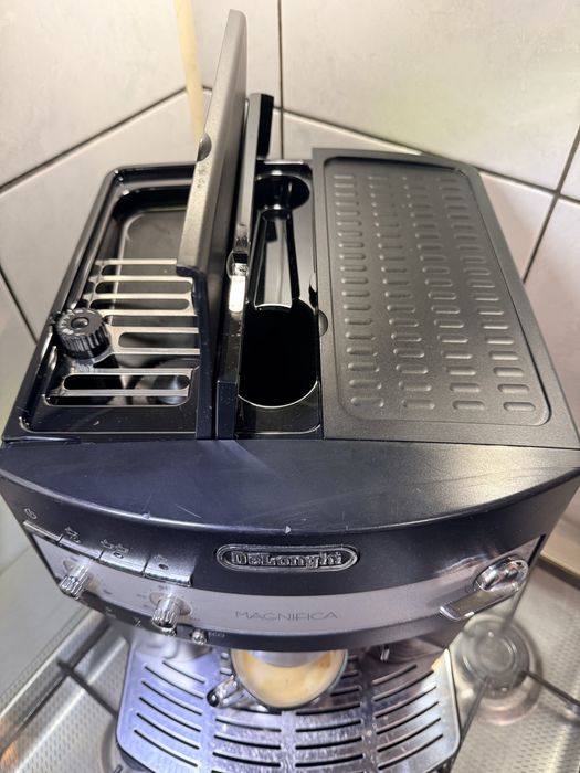 Expresor DeLonghi Magnifica ESAM 3000.B EX1: