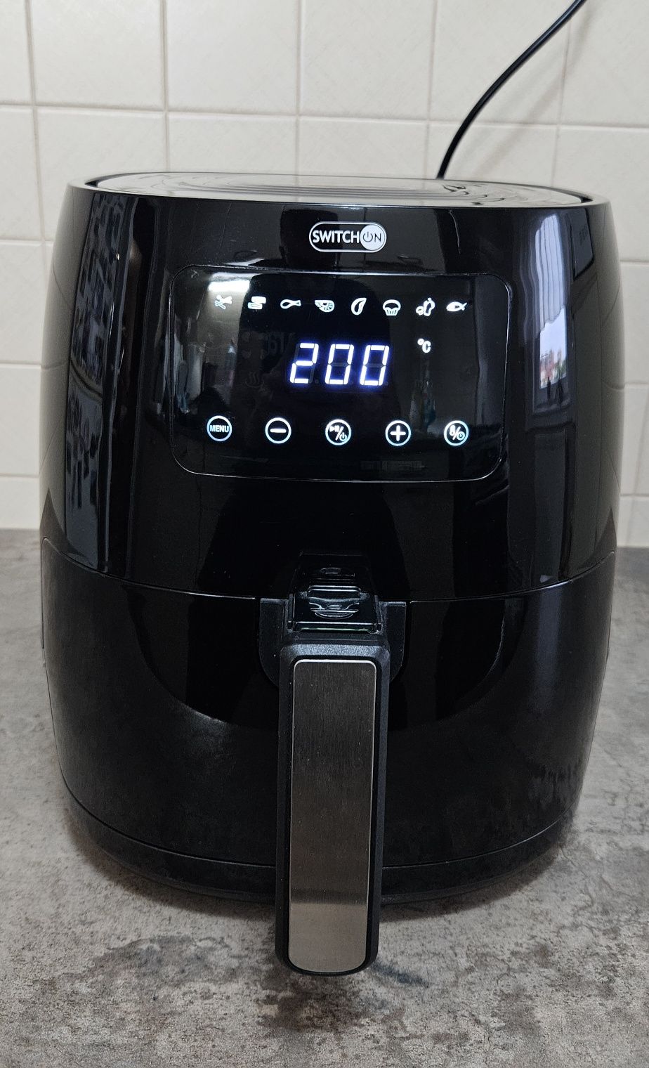 Airfryer in stare foarte buna, folosit foarte putin