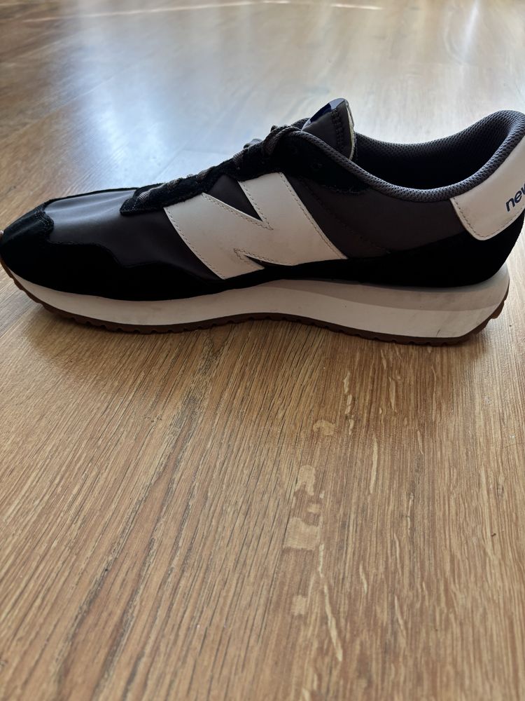 New Balance 237 Чисто нови
