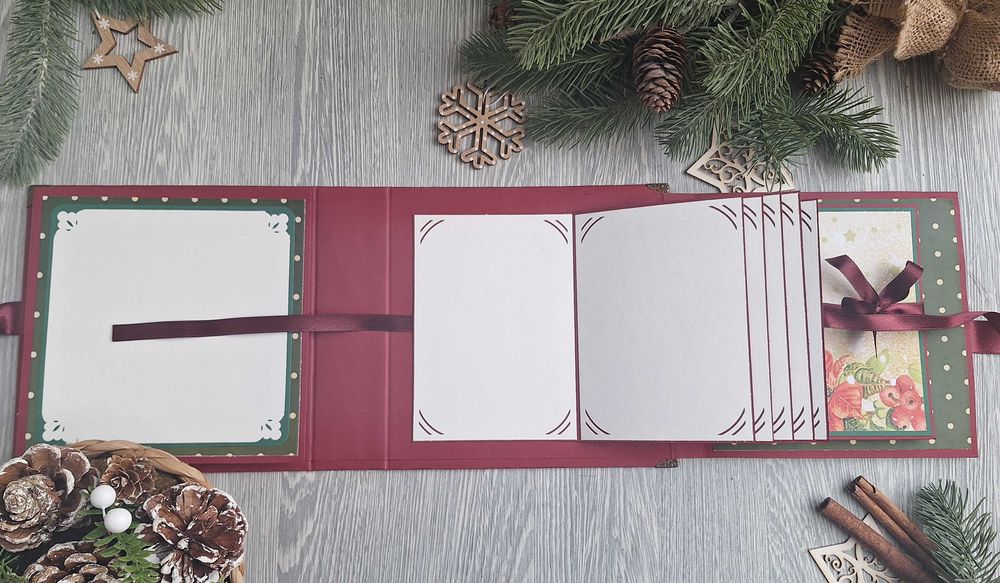 Коледен, скрапбук албум в бордо, ръчна изработка /56.17