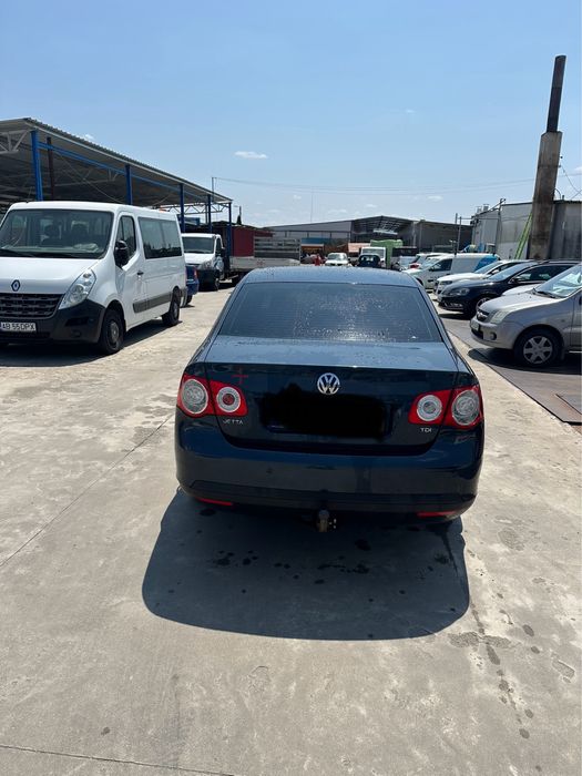 Vand jetta in stare buna !!