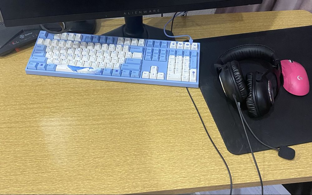 Продам клавиатуру Varmilo
