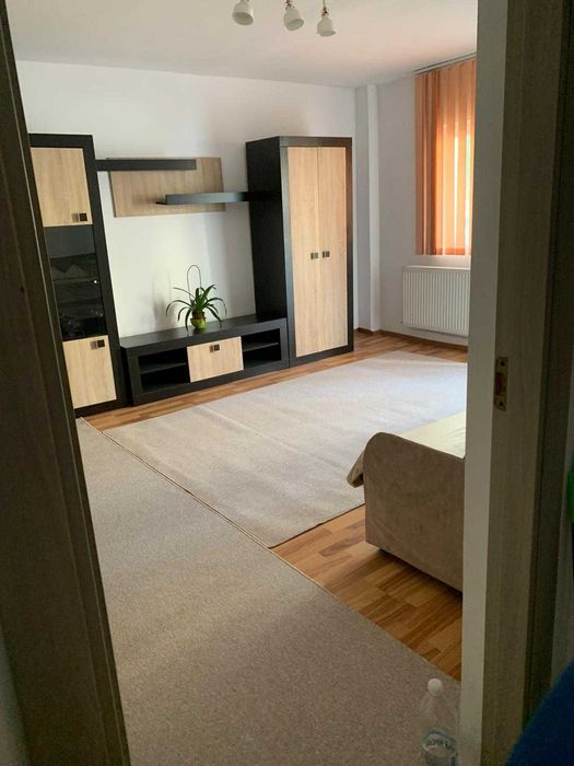 PF (Persoana Fizica) Dau in chirie apt 1 camera Dorobantilor