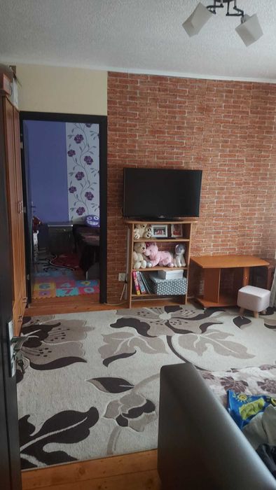 Vand sau schimb apartament cu 2 camere