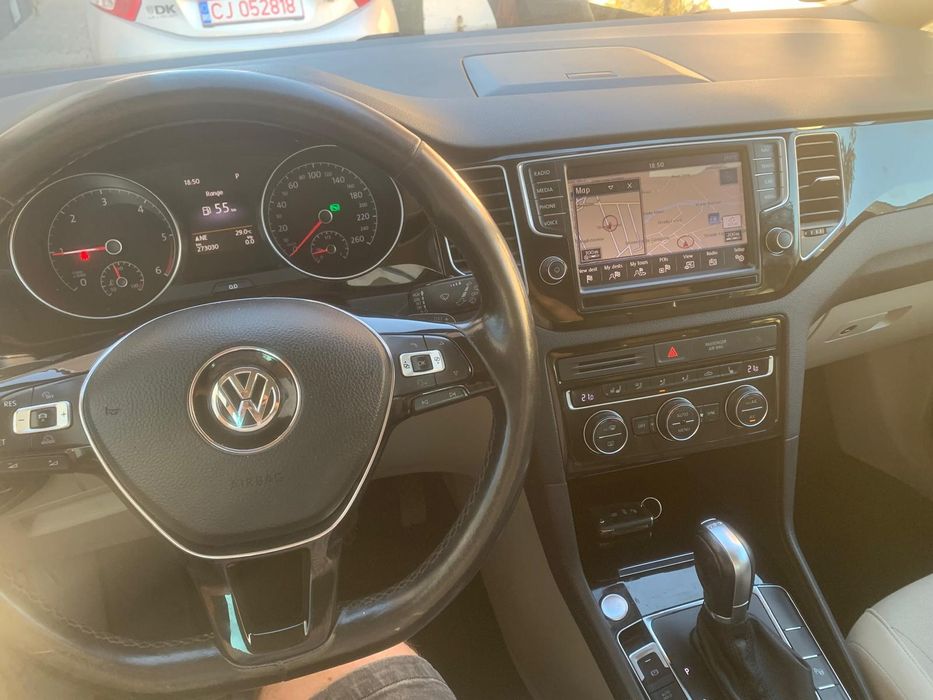 Volkswagen golf sportvan 1.6 tdi dsg