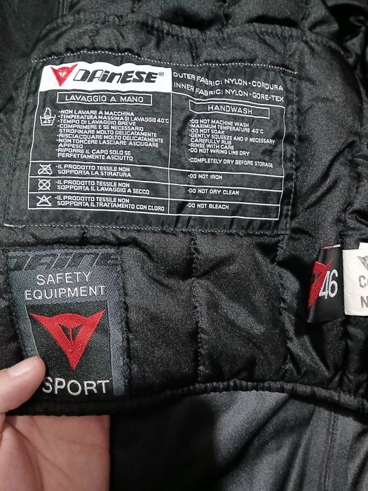 Vand geaca cu protectie la umar si antebrat