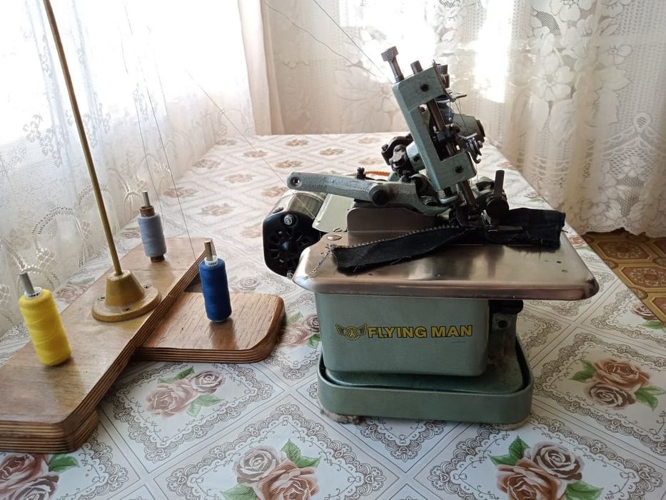 Продам оверлок 51 класса