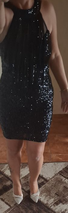 Къса черна рокля паети размер М