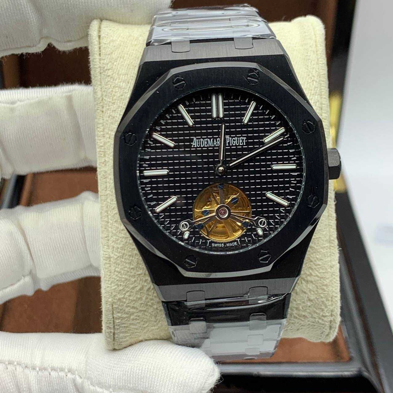 Audemars Piguet Royal Oak черен