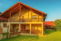 Casa de vanzare + teren in Frasin, Suceava