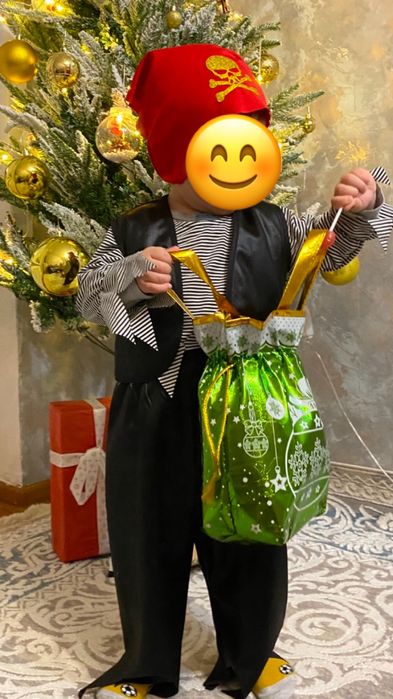 Продам костюм Пирата