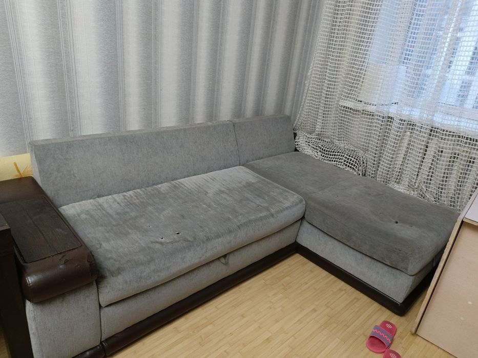 Отдам даром диван