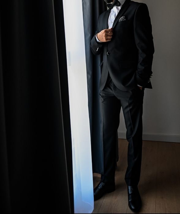 Costum ceremonie negru Marecom