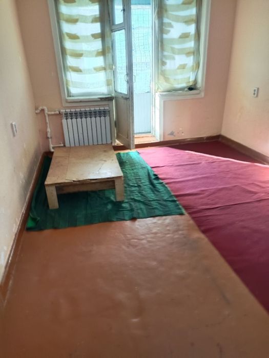 Чирчик шахар
Октябр  
#1-хона 4-етаж 
Квартира ижарага берилади
Нар