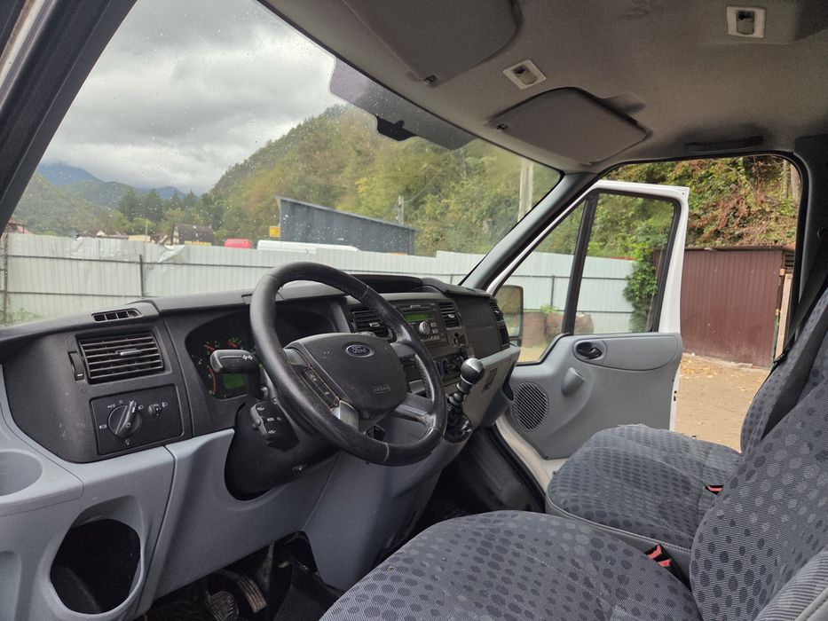 Ford Transit/3 locuri+marfa/2010/2.2-116cp/Aer condiționat