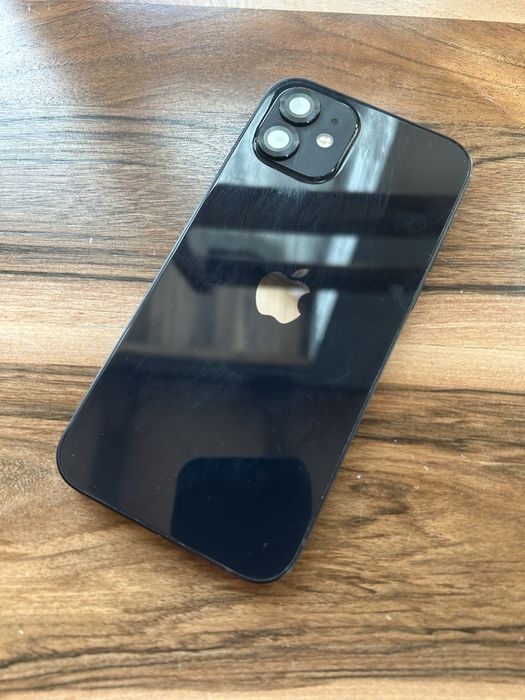 iPhone 12, stare excelentă, liber de rețea