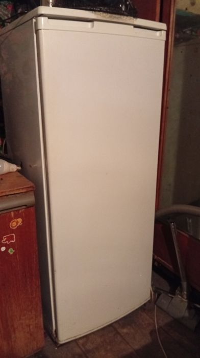 Продам холодильник б/у