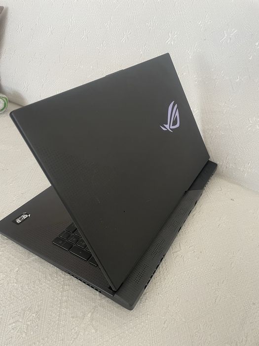 Лаптоп ASUS ROG Strix G15