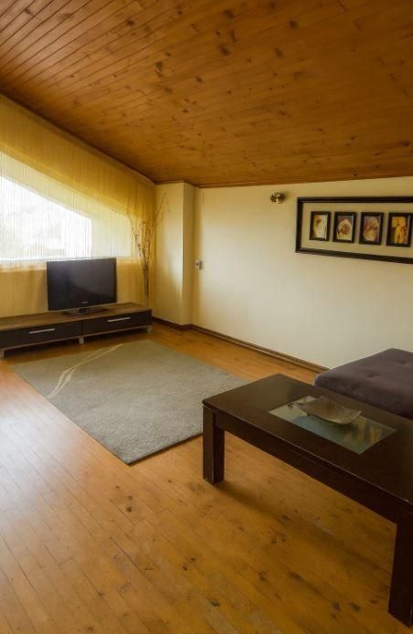 Дава се под наем Тристаен апартамент в Варна, Център - 100 кв.м за 450 € - Снимка #1