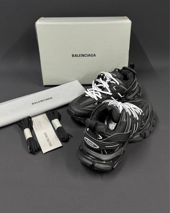Adidași Balenciaga track-calitate premium! 50% off doar azi !