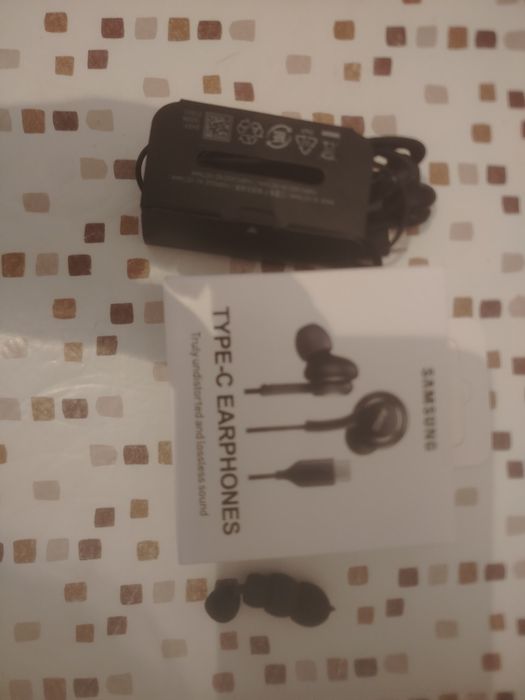 Для телефона наушники