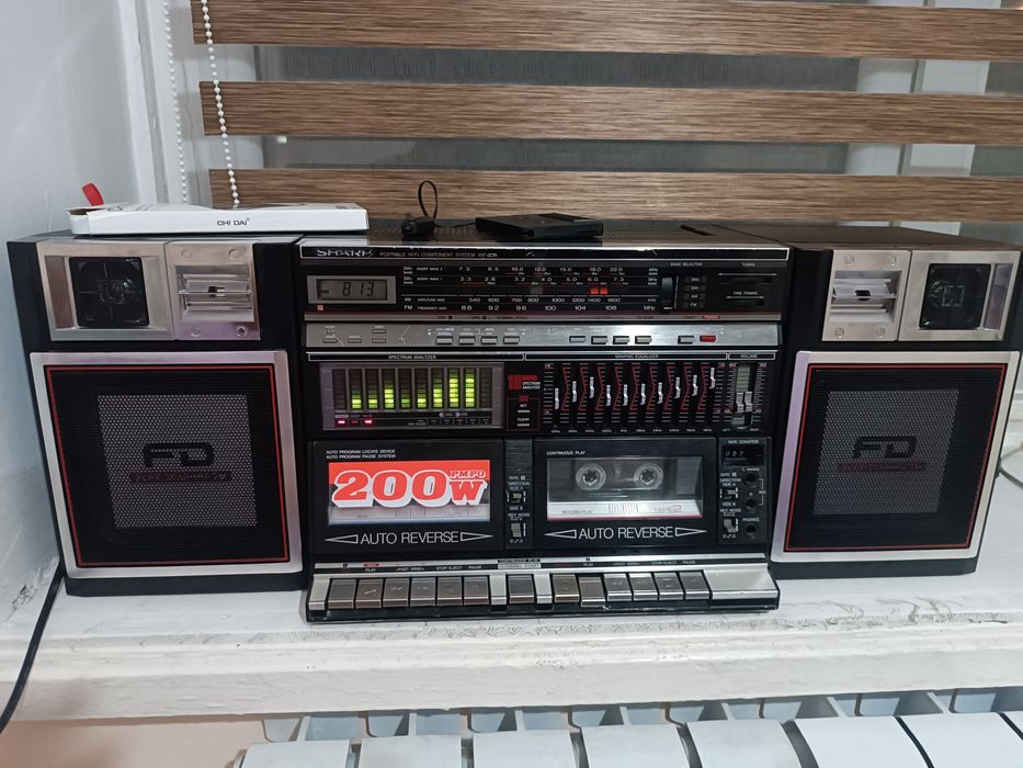 Магнитола в хорошем состоянии