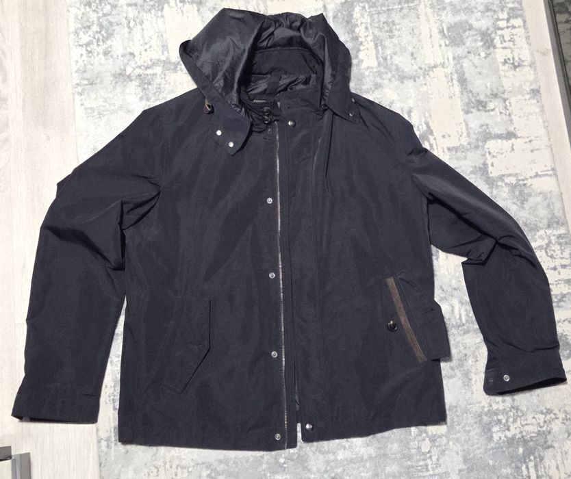 Vand geaca primavara Massimo Dutti