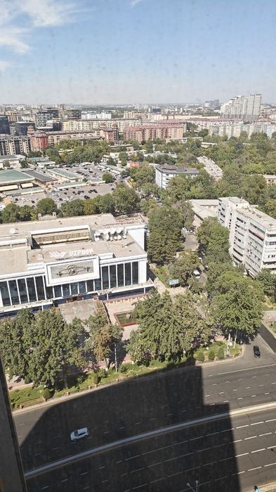 Сдаётся просторное Помещение в центре города- Алайский 1000м2. (N123)