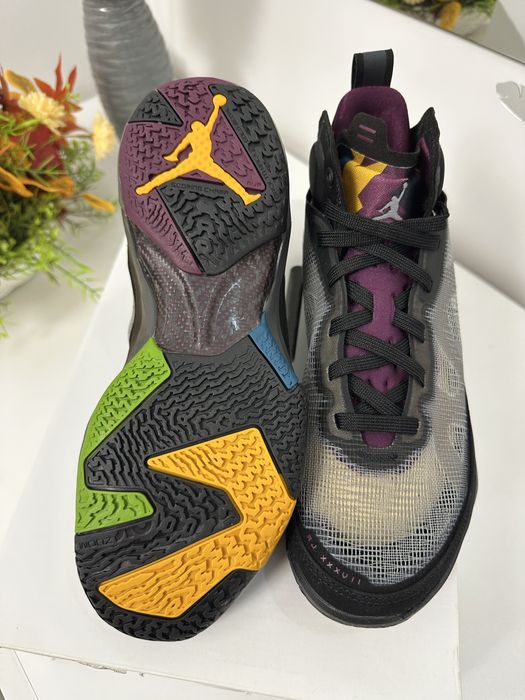 Adidasi Air Jordan Midnight 40 ( jordan , nike , adidas , running )