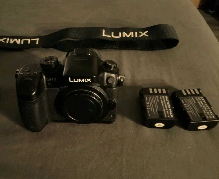 Камера Panasonic GH4