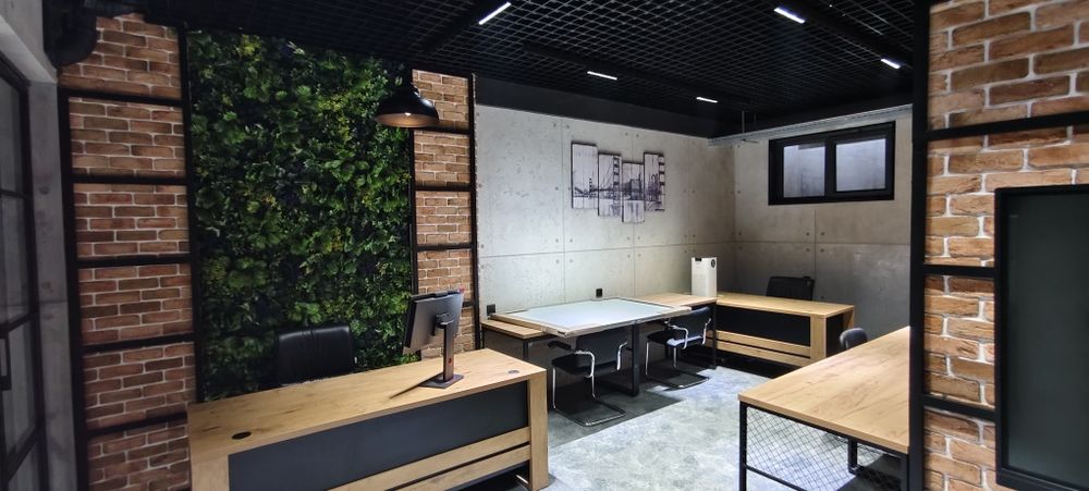 Ofis srochna sotiladi