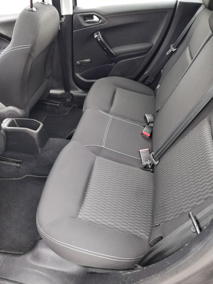 Peugeot 208/AN 2018/1.2 BENZINA 82 CP/EURO 6
